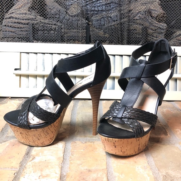Anne Michelle Shoes - ANNE MICHELLE platform high heels black straps 7.5